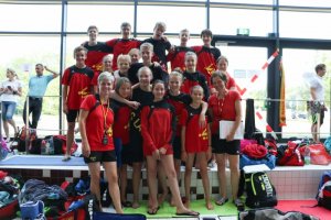 17 Schwimmer vertraten die SG Lauf an den Bezirksmeisterschaften